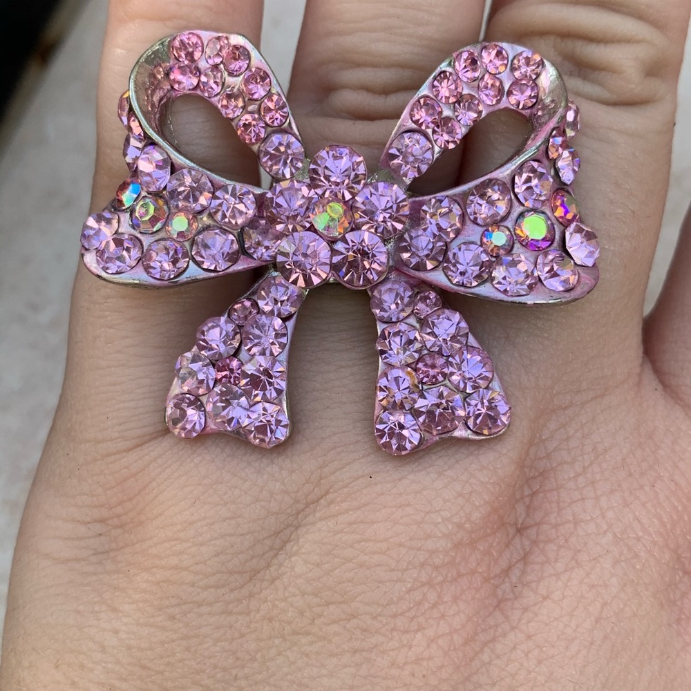 Statement Silver Tone Pink Crystal Bow Adjustable Size Ring - Picture 3 of 3